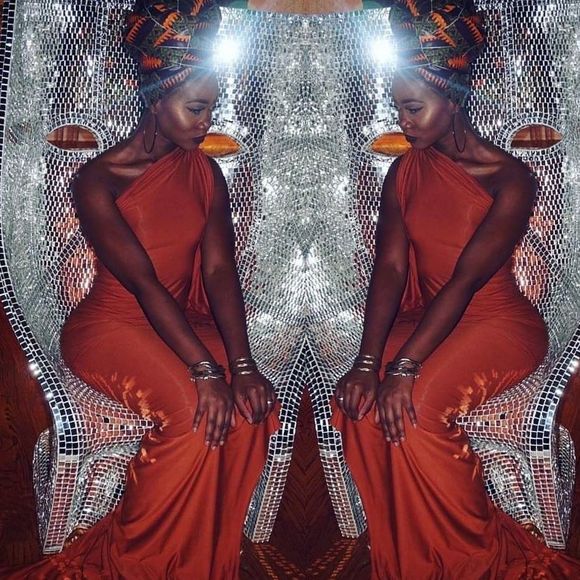 Meet your Posher, Kennetha - Picture 1 of 1